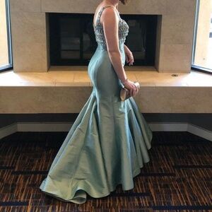 Camille la vie formal dress